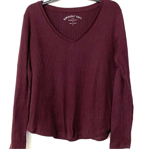 American Eagle Perfect V Ribbed Tee - Picture 2 of 7